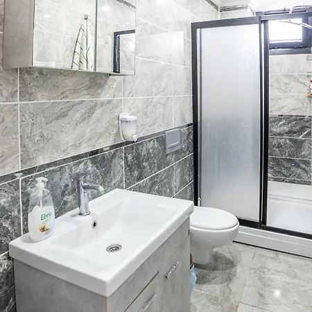Stunning 4-floor With Sea View & Willa