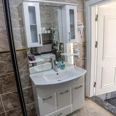Stunning 4-floor With Sea View & Silivri