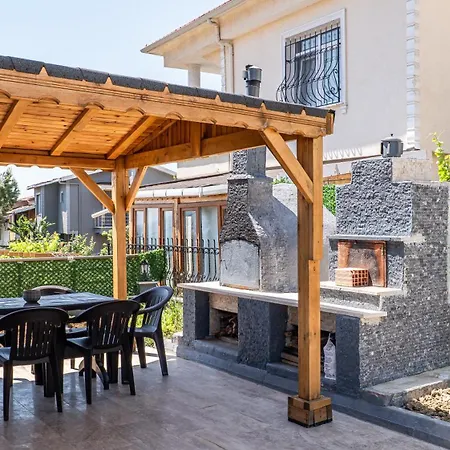 Stunning 4-floor With Sea View & Willa Silivri