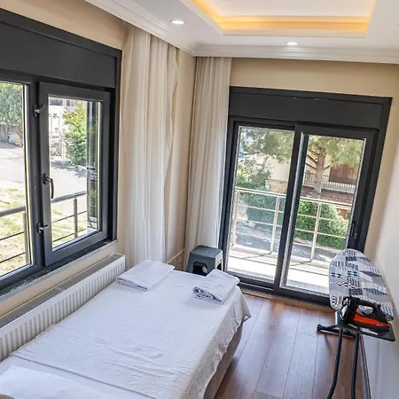 Stunning 4-floor With Sea View & Willa
