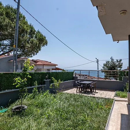 فيلة Stunning 4-floor With Sea View & سيليفري