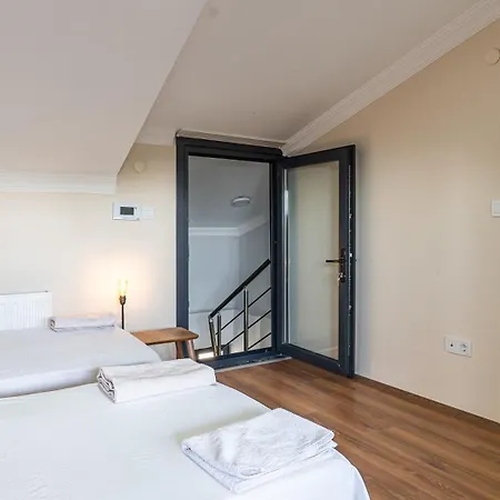 فيلة Stunning 4-floor With Sea View & *